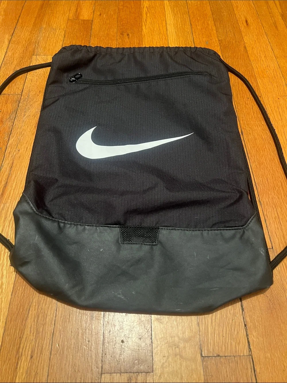 Nike Brasilia 9.5 Training Gym Slack Pack in Black, OSFM
